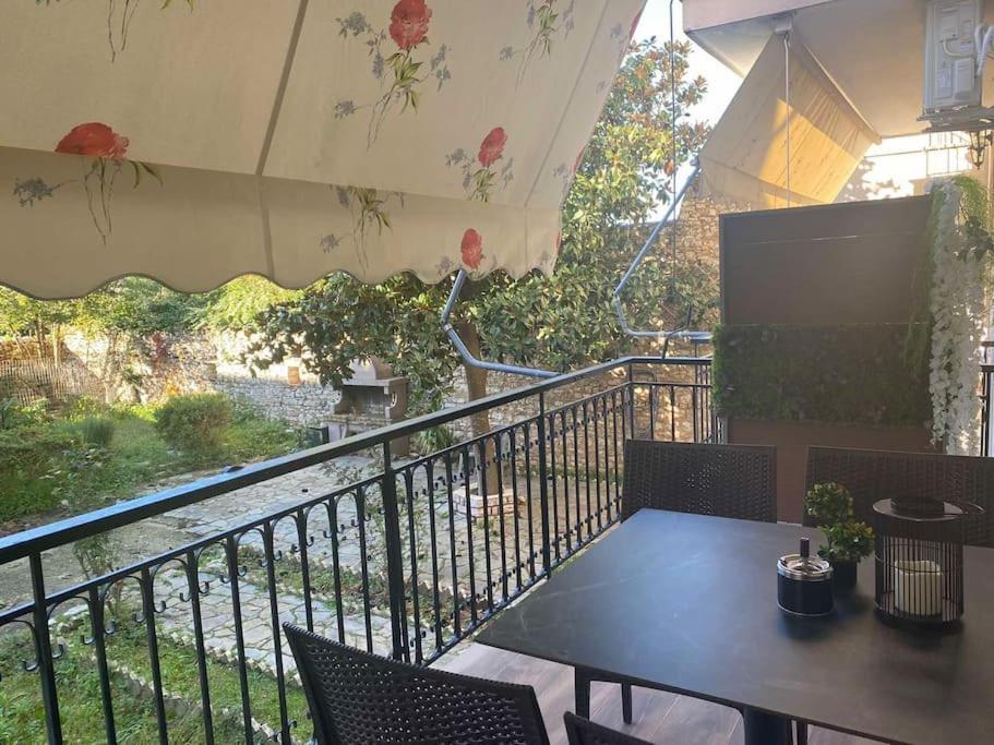 Apartment By The Castle Ioannina Exterior foto
